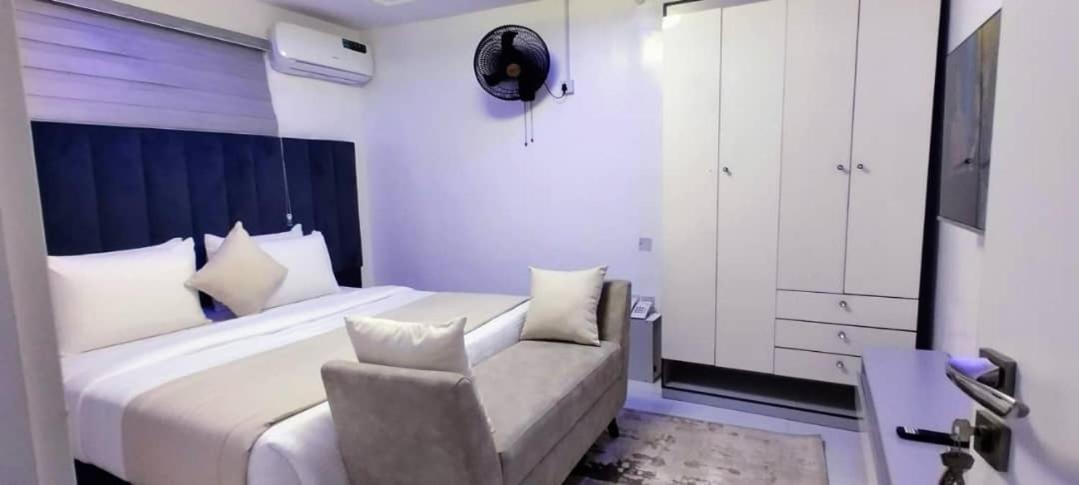 Beautiful One Bedroom Apartment In Opebi, Ikeja Zewnętrze zdjęcie